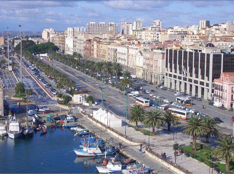 Hotel Le Tre Stelle à Cagliari Extérieur photo