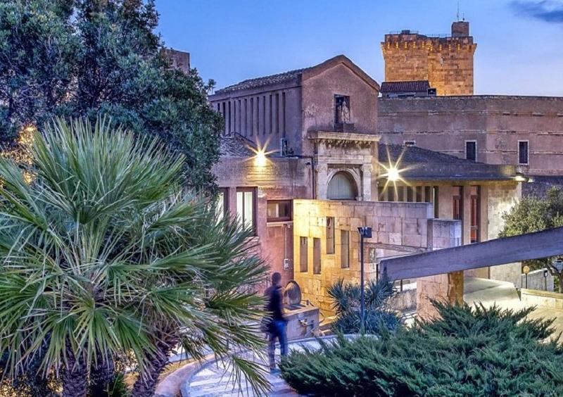 Hotel Le Tre Stelle à Cagliari Extérieur photo