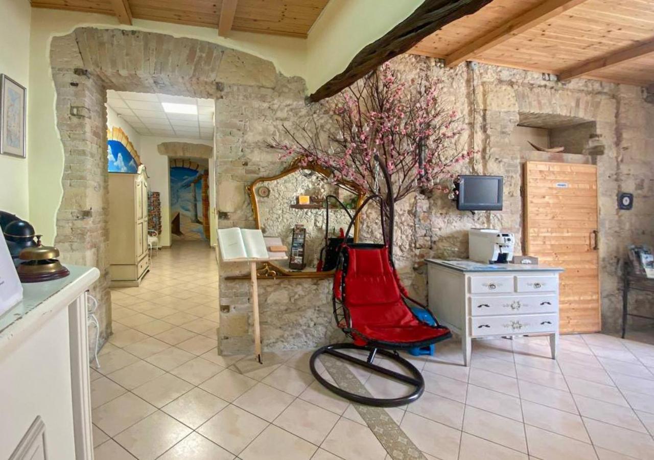 Hotel Le Tre Stelle à Cagliari Extérieur photo
