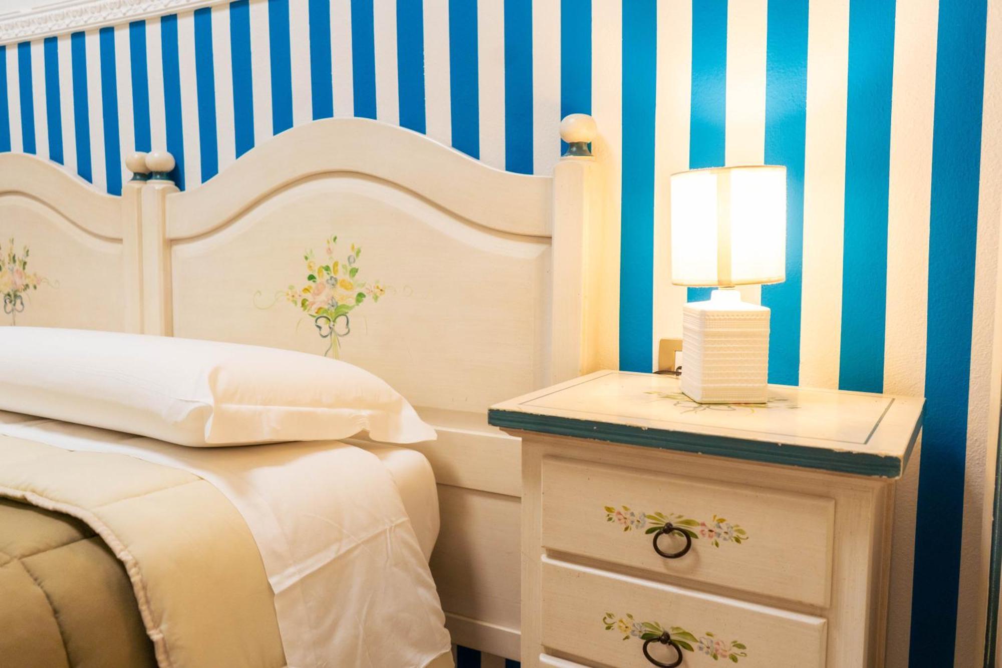 Hotel Le Tre Stelle à Cagliari Extérieur photo